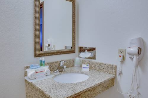 Imagen de la habitación del Hotel Holiday Inn Express & Suites Oklahoma City - Bethany. Foto 5