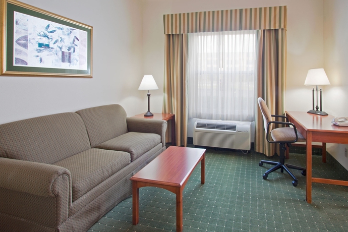 Imagen de los interiores del Hotel Holiday Inn Express & Suites Orlando International Airport. Foto 15