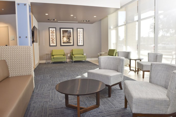 Imagen de los interiores del Hotel Holiday Inn Express & Suites - Orlando - Lake Nona Area. Foto 19