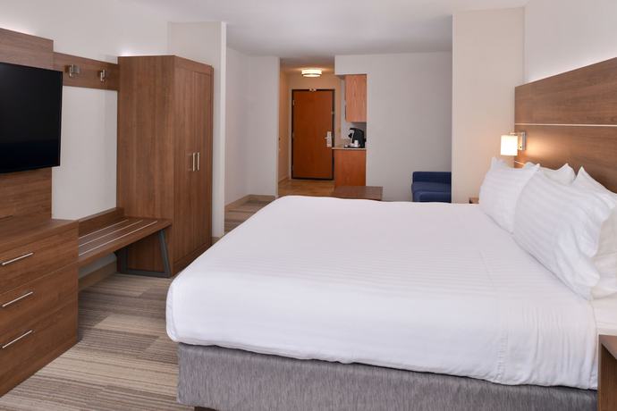 Imagen de la habitación del Hotel Holiday Inn Express & Suites Parkersburg - Mineral Wells. Foto 16