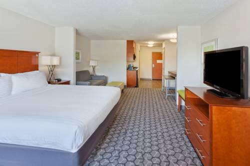Imagen de la habitación del Hotel Holiday Inn Express & Suites Phenix City-Ft.Benning Area. Foto 12