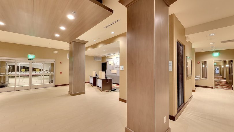 Imagen de los interiores del Hotel Holiday Inn Express & Suites Plymouth - Ann Arbor. Foto 16