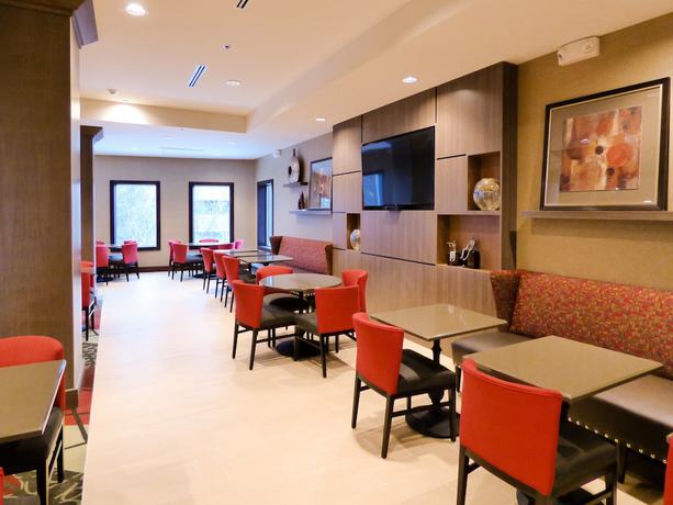 Imagen de los interiores del Hotel Holiday Inn Express & Suites Plymouth - Ann Arbor. Foto 18