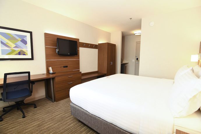Imagen de la habitación del Hotel Holiday Inn Express & Suites Port Clinton-Catawba Island. Foto 3