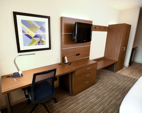 Imagen de la habitación del Hotel Holiday Inn Express & Suites Port Clinton-Catawba Island. Foto 5