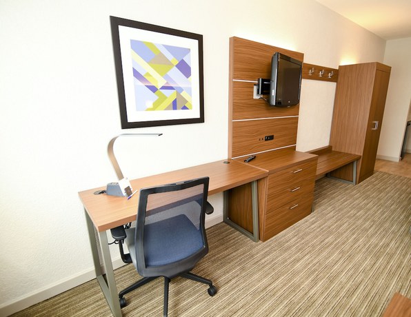 Imagen de la habitación del Hotel Holiday Inn Express & Suites Port Clinton-Catawba Island. Foto 8