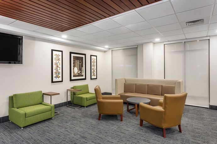 Imagen de los interiores del Hotel Holiday Inn Express & Suites Providence-Woonsocket. Foto 14