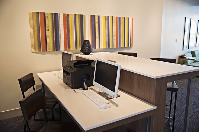 Imagen de los interiores del Hotel Holiday Inn Express & Suites - Rantoul. Foto 17