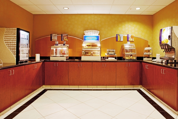 Imagen del bar/restaurante del Hotel Holiday Inn Express & Suites Reno Airport. Foto 3