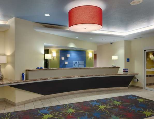 Imagen de los interiores del Hotel Holiday Inn Express & Suites Saginaw. Foto 18