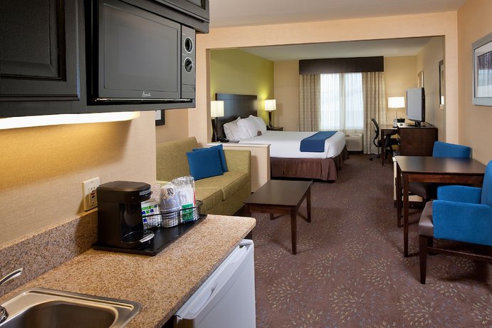 Imagen de la habitación del Hotel Holiday Inn Express & Suites Saginaw. Foto 16