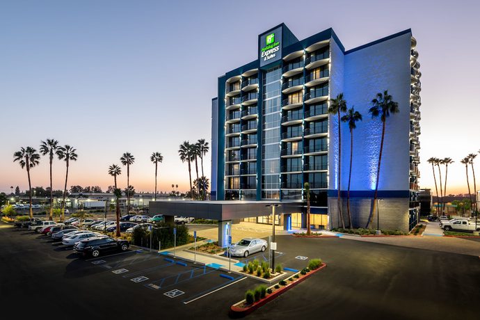 Imagen general del Hotel Holiday Inn Express & Suites Santa Ana - Orange Co. Foto 1