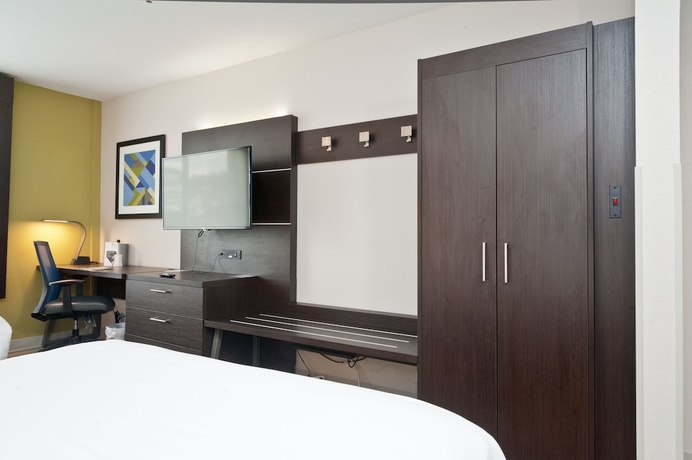 Imagen de la habitación del Hotel Holiday Inn Express & Suites Scott-Lafayette West. Foto 7