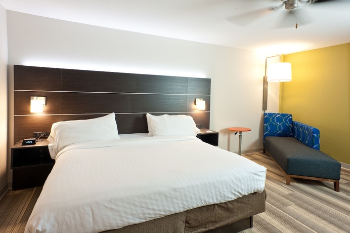 Imagen de la habitación del Hotel Holiday Inn Express & Suites Scott-Lafayette West. Foto 11
