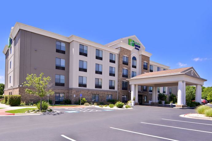 Imagen general del Hotel Holiday Inn Express & Suites Selma, Selma . Foto 1