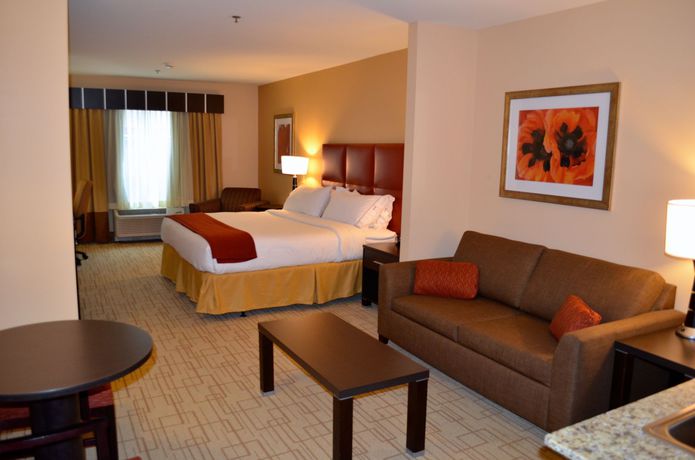 Imagen de los interiores del Hotel Holiday Inn Express & Suites Smithfield - Selma I-95. Foto 9