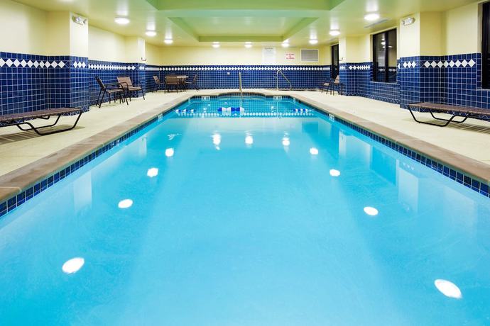 Imagen de la piscina del Hotel Holiday Inn Express & Suites Smyrna-Nashville Area. Foto 20