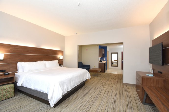 Imagen de la habitación del Hotel Holiday Inn Express & Suites Southern Pines-Pinehurst Area. Foto 7