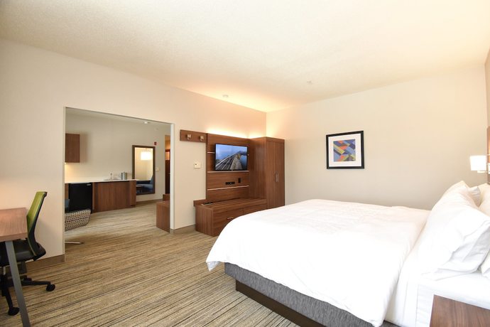 Imagen de la habitación del Hotel Holiday Inn Express & Suites Southern Pines-Pinehurst Area. Foto 9