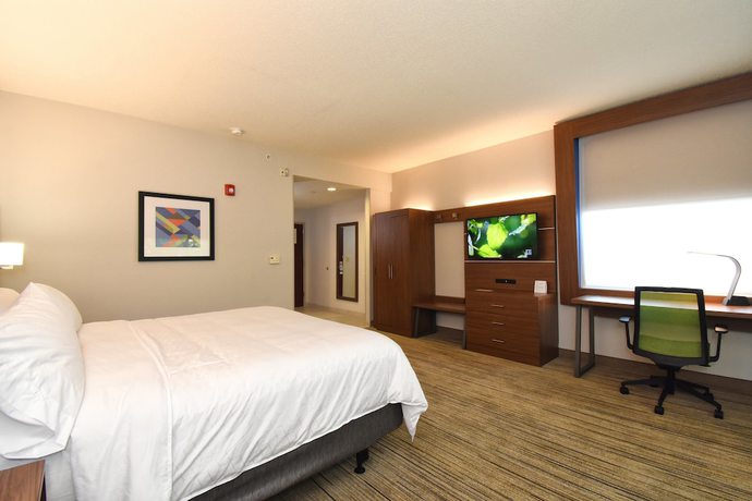 Imagen de la habitación del Hotel Holiday Inn Express & Suites Southern Pines-Pinehurst Area. Foto 11