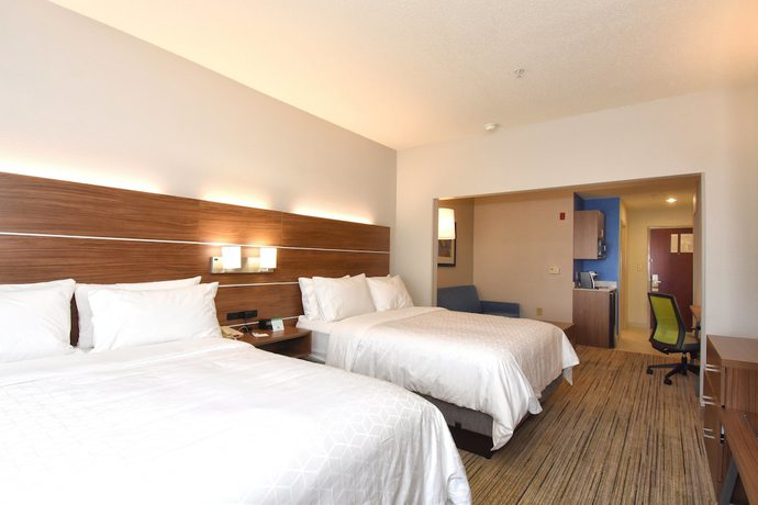 Imagen de la habitación del Hotel Holiday Inn Express & Suites Southern Pines-Pinehurst Area. Foto 13