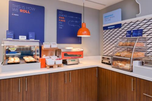 Imagen general del Hotel Holiday Inn Express & Suites Southfield - Detroit, an IHG. Foto 1