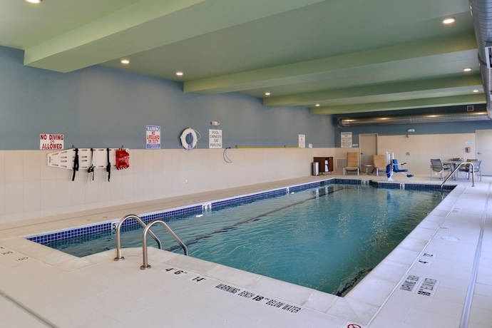 Imagen de la piscina del Hotel Holiday Inn Express & Suites - Southgate - Detroit Area. Foto 19