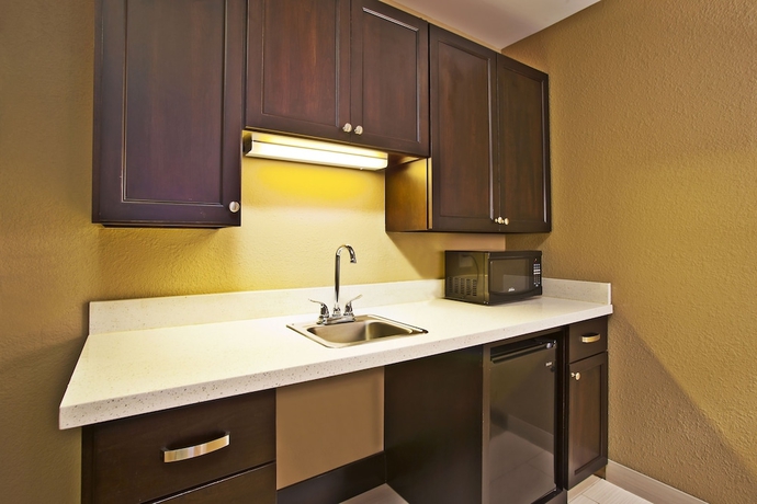 Imagen de la habitación del Hotel Holiday Inn Express & Suites Springfield - Dayton Area. Foto 12