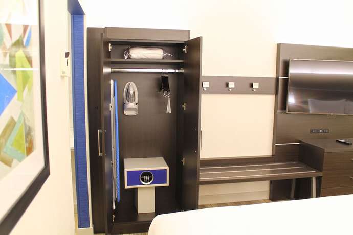 Imagen de la habitación del Hotel Holiday Inn Express & Suites St. Louis South - I-55. Foto 2