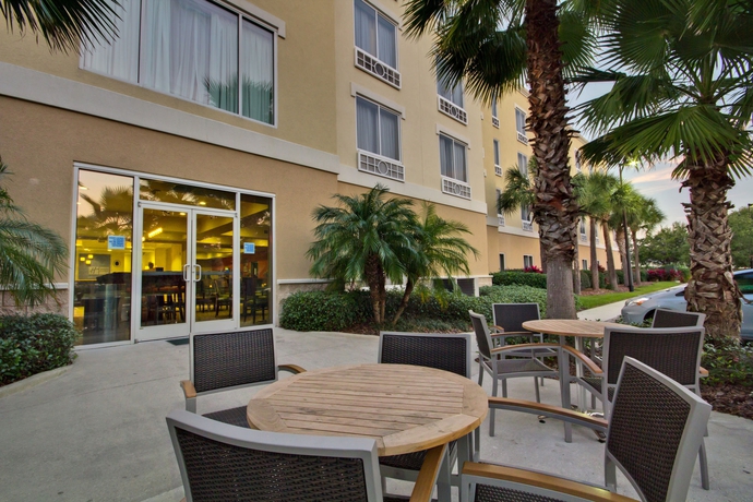 Imagen de los exteriores del Hotel Holiday Inn Express & Suites Tampa-I-75 @ Bruce B. Downs. Foto 13