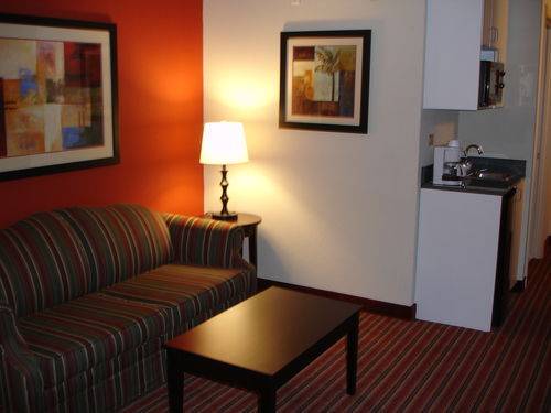 Imagen de la habitación del Hotel Holiday Inn Express & Suites - The Villages. Foto 6