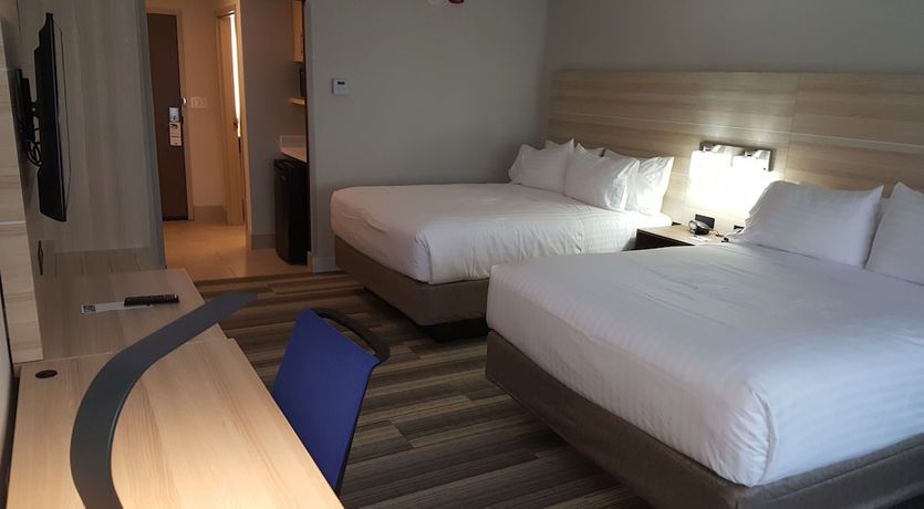 Imagen de la habitación del Hotel Holiday Inn Express & Suites Toledo West. Foto 12