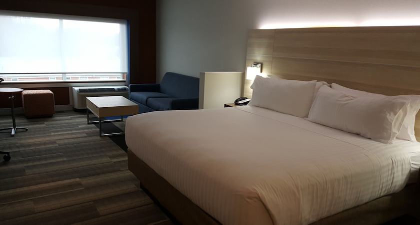 Imagen de la habitación del Hotel Holiday Inn Express & Suites Toledo West. Foto 14
