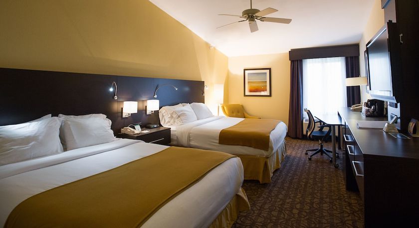 Imagen de la habitación del Hotel Holiday Inn Express & Suites Topeka West I-70 Wanamaker. Foto 9