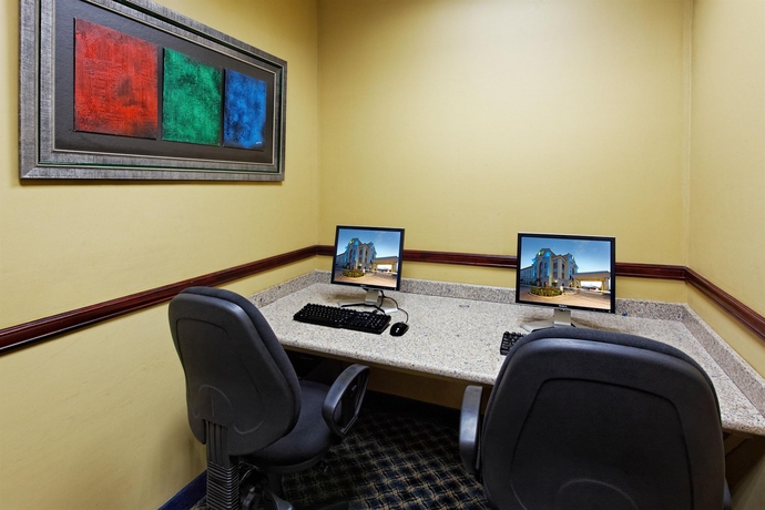 Imagen de los interiores del Hotel Holiday Inn Express & Suites Trincity Trinidad Airport. Foto 13