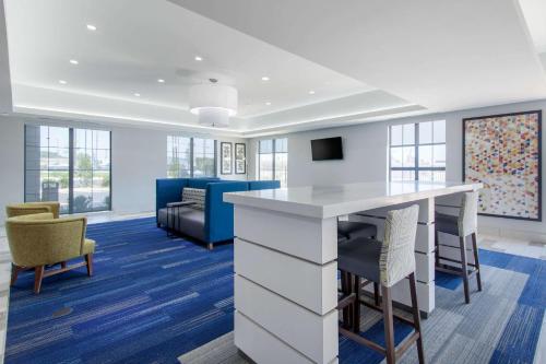 Imagen general del Hotel Holiday Inn Express & Suites Tulsa East - Catoosa, an IHG. Foto 1