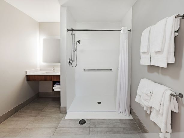 Imagen de la habitación del Hotel Holiday Inn Express & Suites Tulsa West - Sand Springs. Foto 15