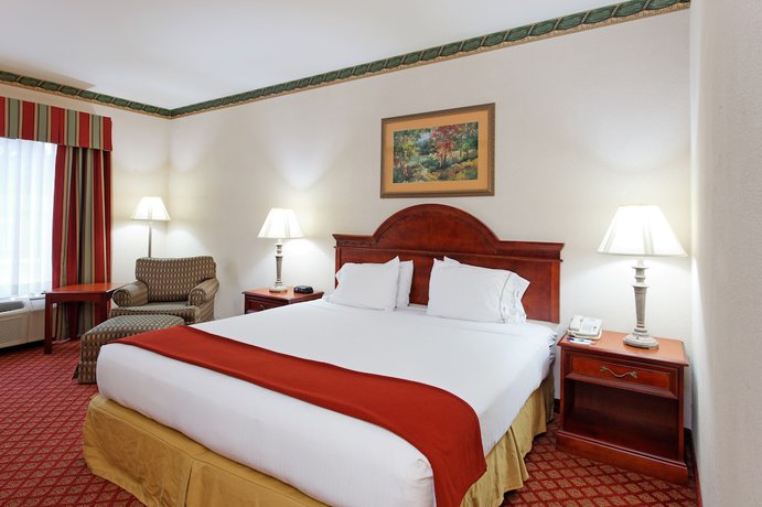 Imagen de la habitación del Hotel Holiday Inn Express & Suites Tupelo. Foto 12