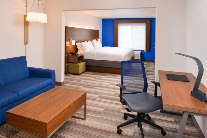 Imagen de la habitación del Hotel Holiday Inn Express & Suites Urbana-champaig. Foto 12