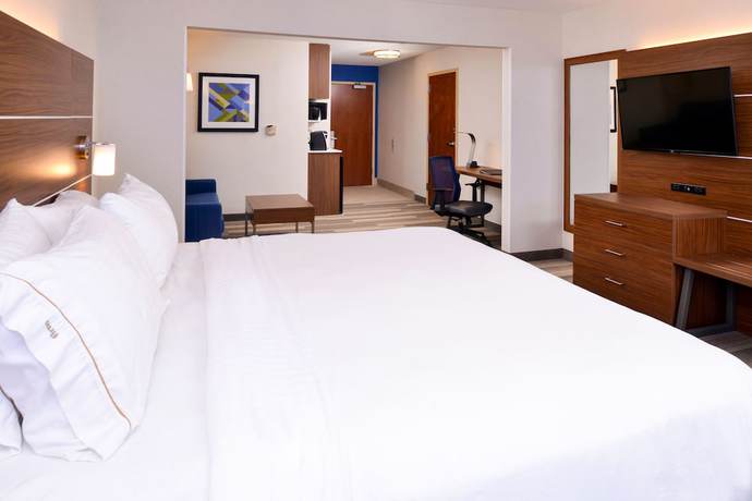 Imagen de la habitación del Hotel Holiday Inn Express & Suites Urbana-champaig. Foto 15