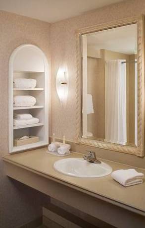 Imagen de la habitación del Hotel Holiday Inn Express & Suites Warwick-providence airport. Foto 8