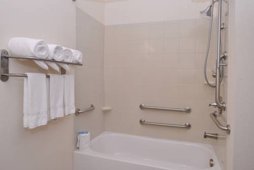 Imagen de la habitación del Hotel Holiday Inn Express & Suites Washington - Meadow Lands. Foto 5