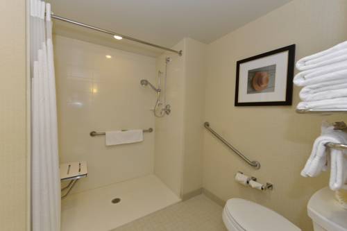 Imagen de la habitación del Hotel Holiday Inn Express & Suites Waterloo - St. Jacobs Area. Foto 8