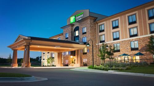 Imagen general del Hotel Holiday Inn Express & Suites Wichita Northeast, an IHG. Foto 2