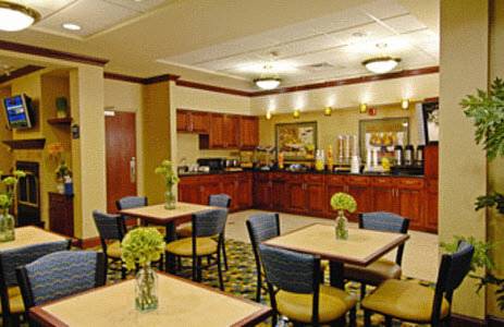 Imagen de la habitación del Hotel Holiday Inn Express & Suites Williamstown - Glassboro. Foto 7