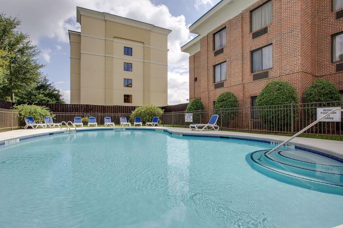 Imagen de la piscina del Hotel Holiday Inn Express and Stes Columbia I-20 at Clemson Rd, an IHG. Foto 20