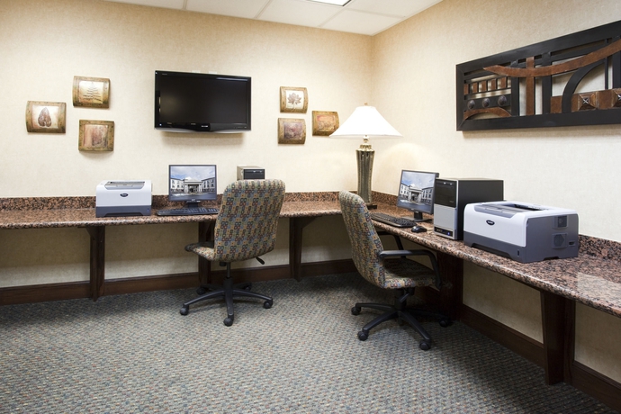 Imagen de los interiores del Hotel Holiday Inn Express and Stes Salt Lake City-airport East, An Ihg. Foto 15