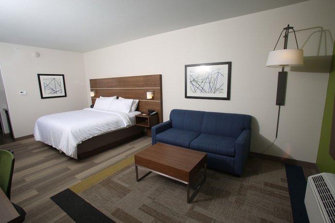 Imagen de la habitación del Hotel Holiday Inn Express and Suites Airport - Lincoln, An Ihg. Foto 2