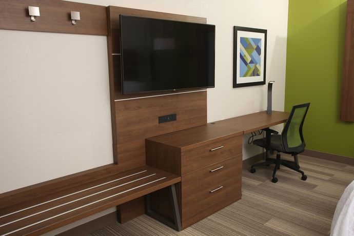 Imagen de la habitación del Hotel Holiday Inn Express and Suites Airport - Lincoln, An Ihg. Foto 10