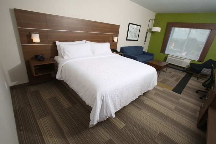 Imagen de la habitación del Hotel Holiday Inn Express and Suites Airport - Lincoln, An Ihg. Foto 14